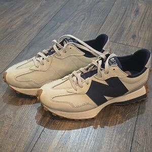 New Balance 327 - Figs Edition Cream and Navy Sneakers